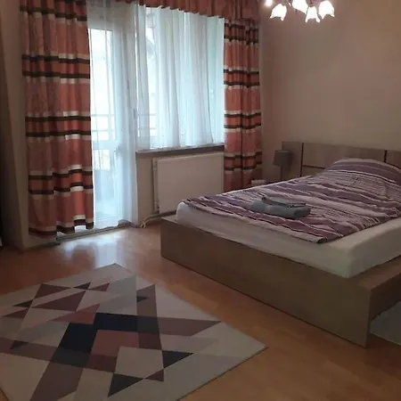 Rozsadomb Apartment