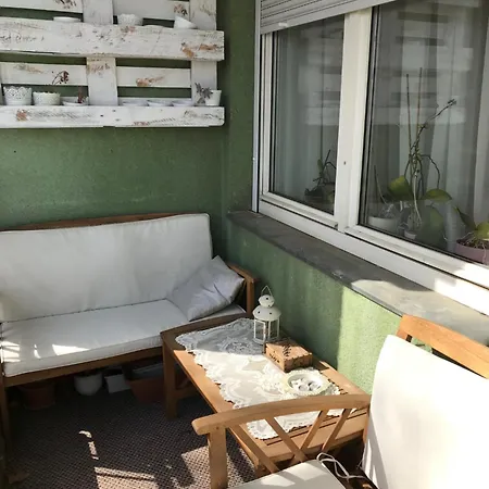 Rozsadomb Apartment Pecs